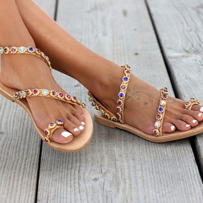 Flat flower-covered toe sandals