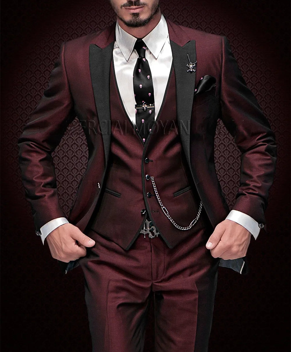 2024 New Arrival Peak Black Lapel Groom Tuxedos Burgundy Men Suits Wedding 3 Pieces(Jacket+Pant+Vest)traje de novio para homme