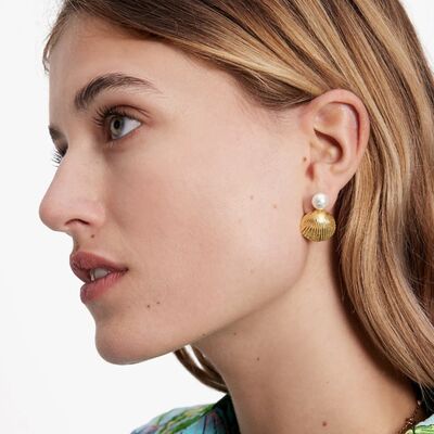 Shell Shape Earrings
